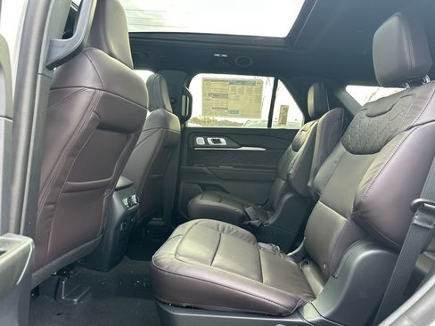 New 2026 Ford Explorer Platinum w/ LUX Leather Package image 20