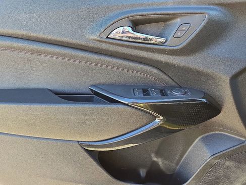 Used 2024 Chevrolet Trax RS w/ Driver Confidence Package image 20