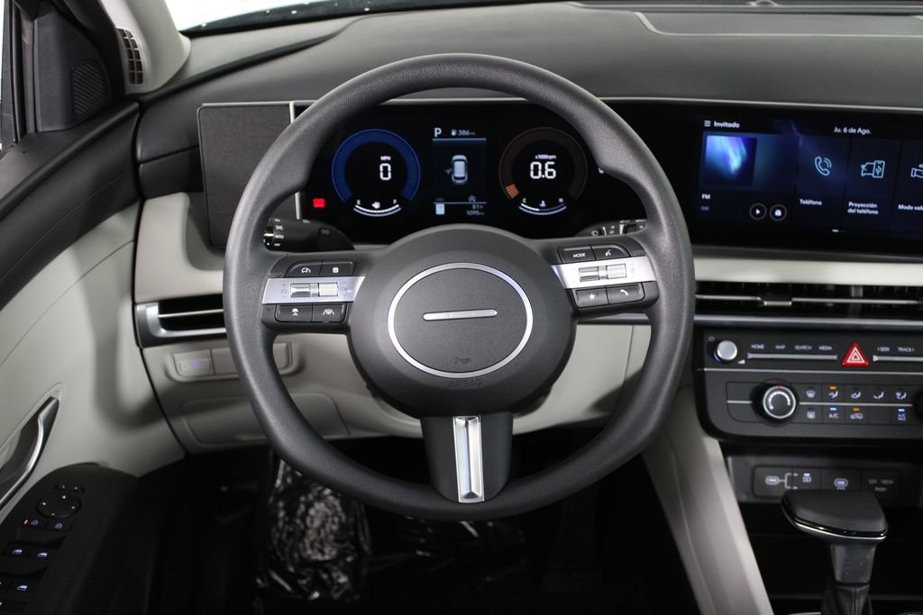 Certified 2026 Hyundai Tucson SE FWD image 21