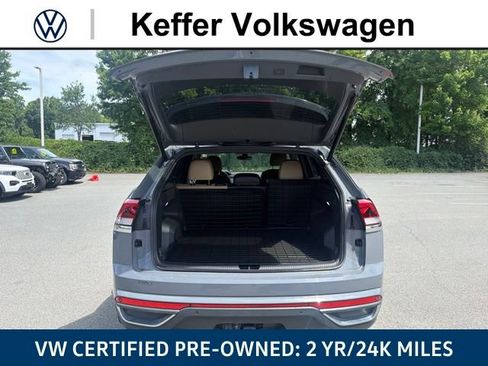 Certified 2024 Volkswagen Atlas Cross Sport SE FWD image 39