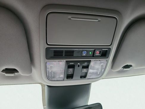 Used 2022 Honda Odyssey Elite image 39