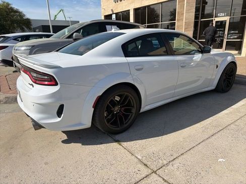 Used 2021 Dodge Charger SRT Hellcat w/ Navigation & Travel Group image 3