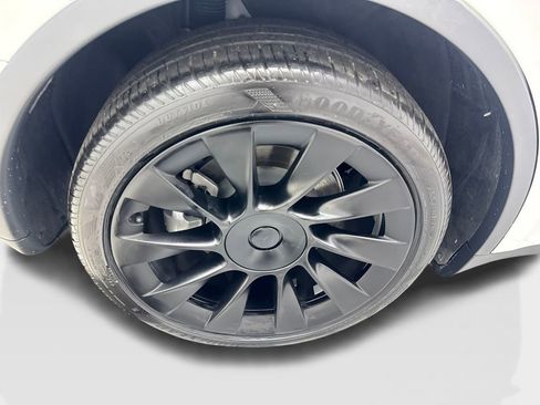 Used 2021 Tesla Model Y Long Range AWD/4WD image 80