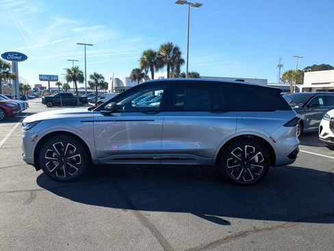 New 2026 Lincoln Nautilus Reserve AWD/4WD image 7