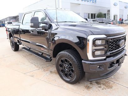 New 2026 Ford F350 Lariat w/ Black Appearance Package