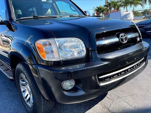Used 2007 Toyota Sequoia Limited image 30