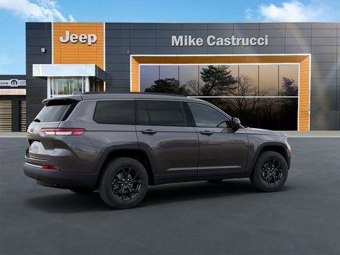 New 2026 Jeep Grand Cherokee L 4WD image 5