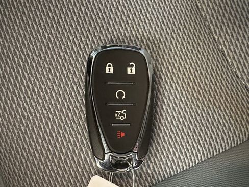 Used 2019 Chevrolet Cruze LT w/ Convenience Package FWD image 17