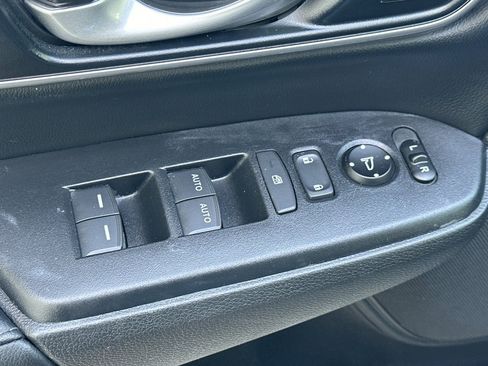 Used 2022 Honda CR-V Touring image 13