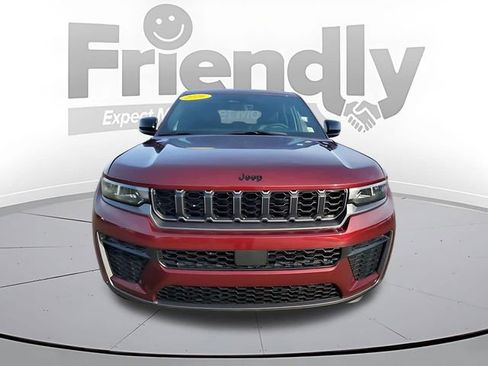 New 2026 Jeep Grand Cherokee Altitude AWD/4WD image 8