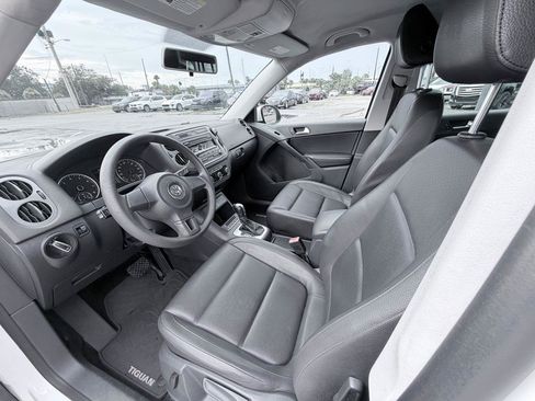Used 2012 Volkswagen Tiguan S FWD image 12