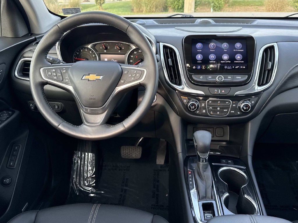 Used 2022 Chevrolet Equinox Premier AWD/4WD image 3