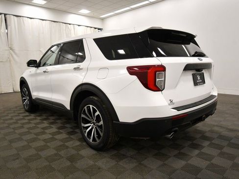 Used 2022 Ford Explorer ST-Line w/ Class IV Trailer Tow Package image 5