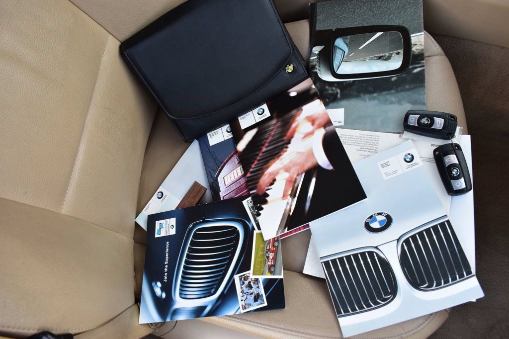 Used 2011 BMW 328i Sedan w/ Premium Pkg RWD image 13