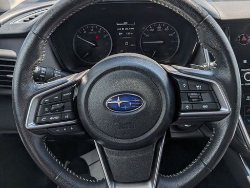 Used 2025 Subaru Outback Premium AWD/4WD image 17