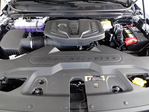 New 2026 Jeep Grand Wagoneer Summit AWD/4WD image 11