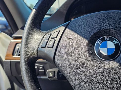 Used 2011 BMW 335i Sedan image 22