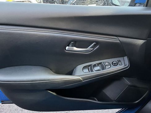 Used 2025 Nissan Sentra SV image 20