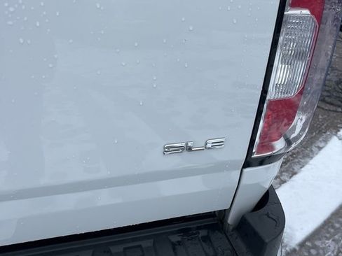 Used 2018 GMC Canyon SLE w/ SLE Convenience Package AWD/4WD image 16