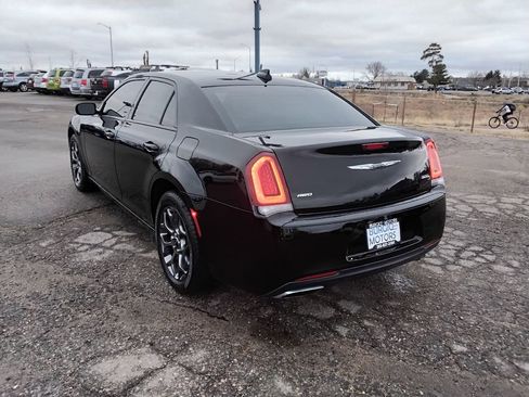 Used 2016 Chrysler 300 S image 7