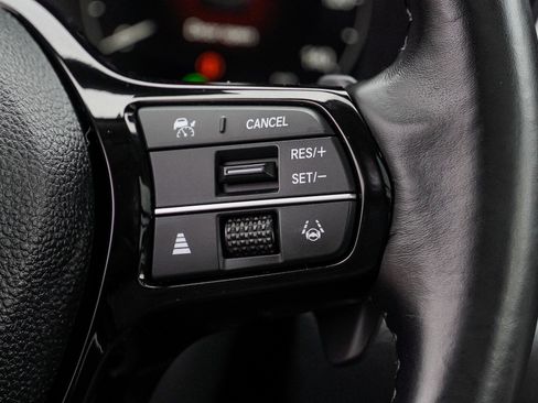 Used 2023 Honda Pilot Elite image 38