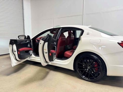 Used 2021 Maserati Ghibli S GranSport RWD image 23