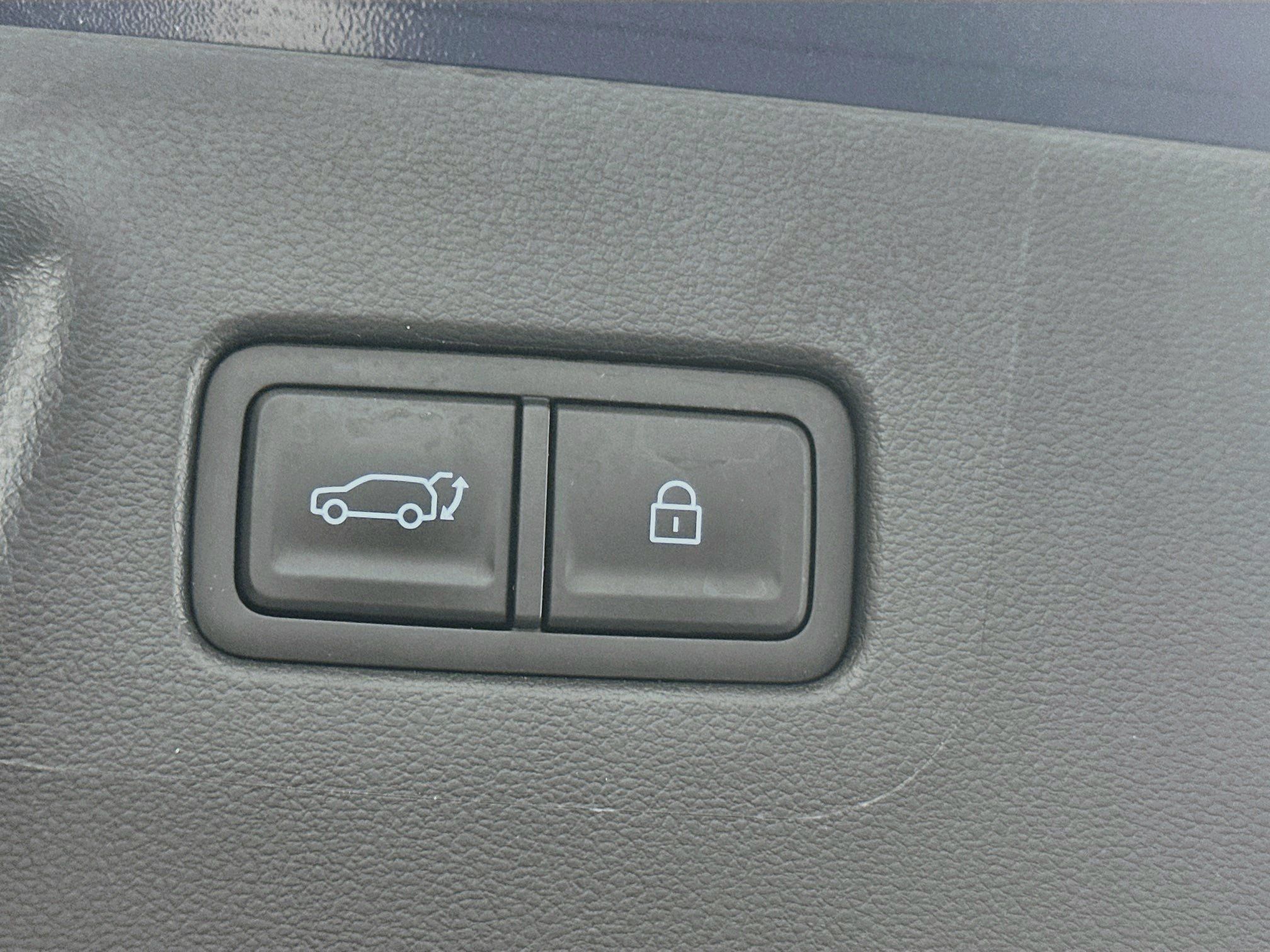 Used 2026 Hyundai Santa Fe SEL FWD image 30