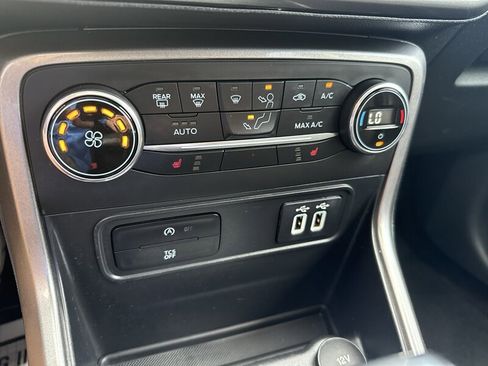 Used 2019 Ford EcoSport SE w/ SE Convenience Package FWD image 33