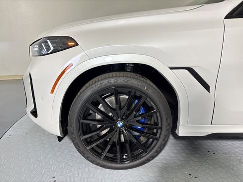 New 2026 BMW X6 xDrive40i AWD/4WD image 11