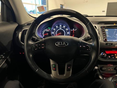 Used 2016 Kia Sportage SX image 11