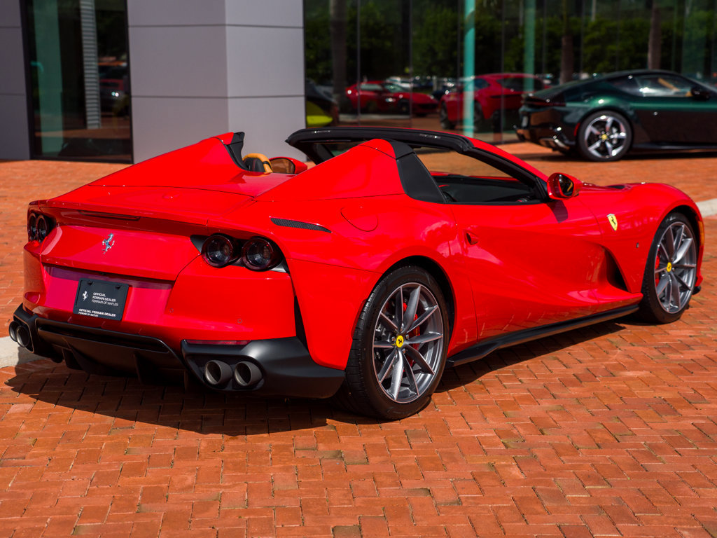 Certified 2022 Ferrari 812 GTS RWD image 5