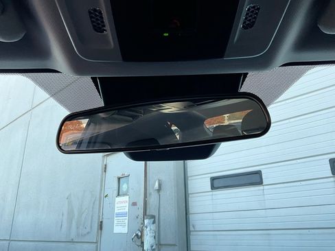 Used 2025 Toyota Camry LE image 17