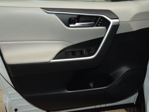 Used 2024 GMC Yukon Denali Ultimate image 48