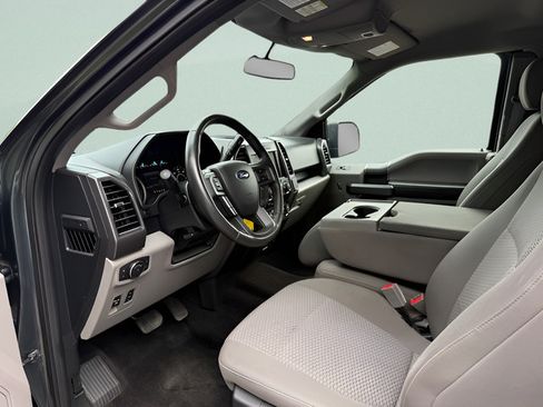Used 2018 Ford F150 XLT w/ Equipment Group 302A Luxury AWD/4WD image 4