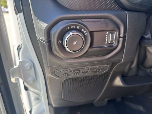 New 2026 Jeep Wrangler Unlimited Rubicon image 10