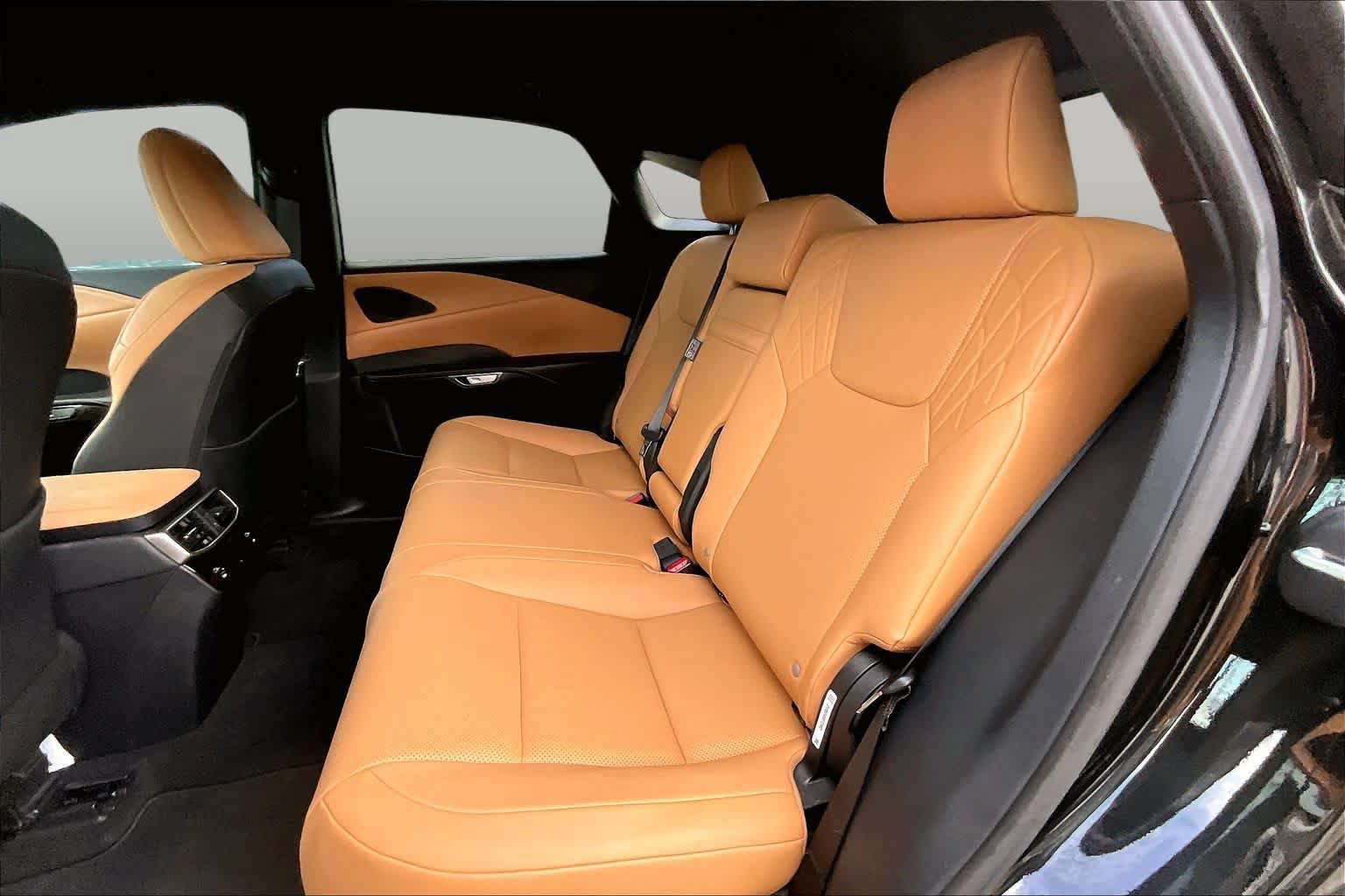Used 2025 Lexus RX 350 FWD w/ Technology Package image 21