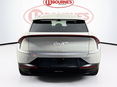 Used 2024 Kia EV6 Light AWD/4WD image 9