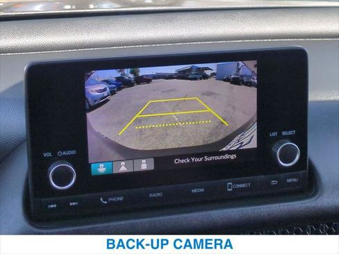 Used 2025 Honda HR-V LX image 18