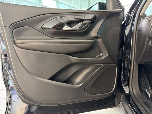 Used 2022 GMC Terrain AT4 w/ Tech Package AWD/4WD image 21