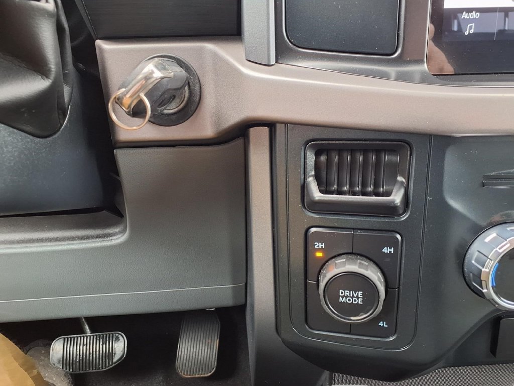 Used 2025 Ford F150 XLT w/ Equipment Group 301A Standard AWD/4WD image 9