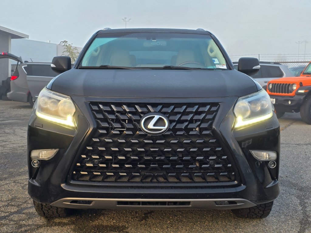 Used 2016 Lexus GX 460 w/ Premium Package AWD/4WD image 3