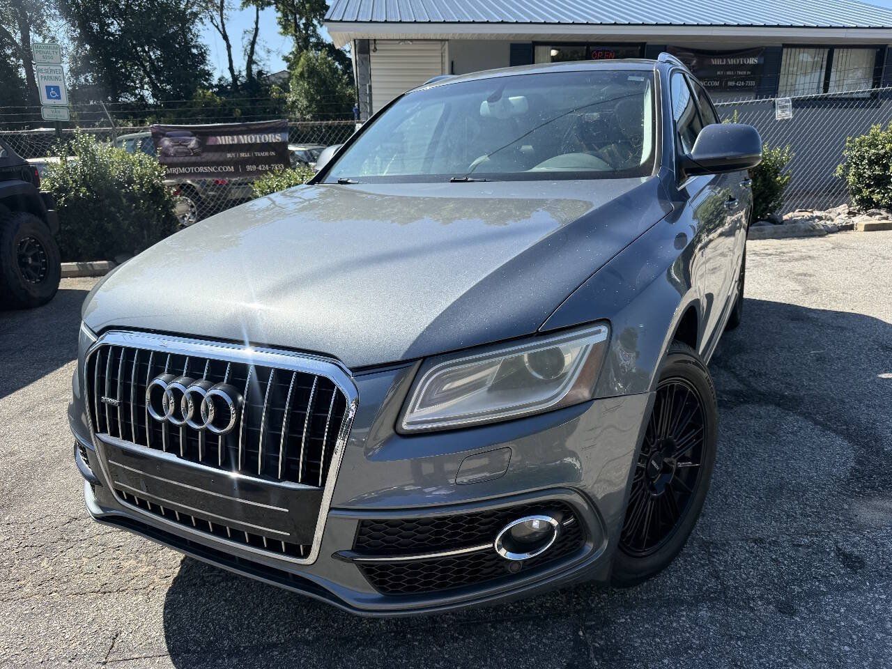 Used 2013 Audi Q5 3.0T Prestige w/ Prestige Pkg AWD/4WD image 1