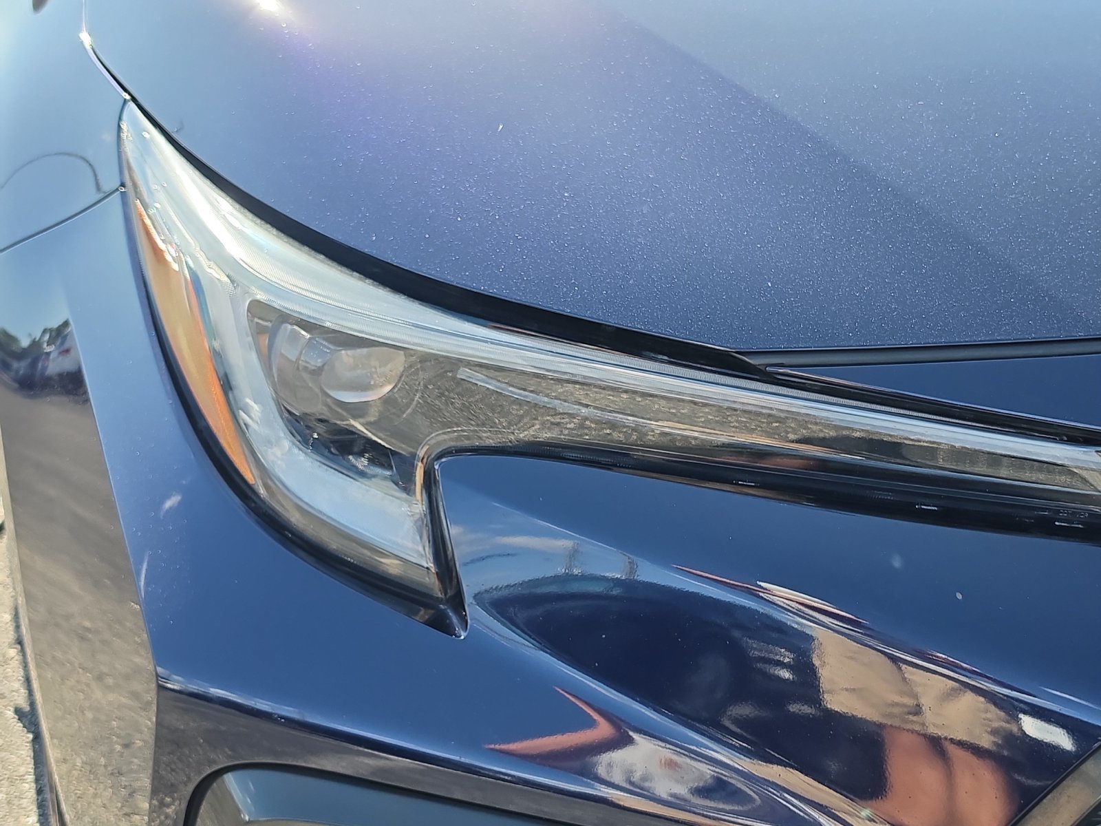 Used 2025 Toyota Corolla SE w/ SE Premium Package FWD image 7