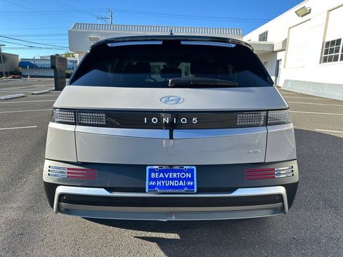Used 2026 Hyundai Ioniq 5 SEL AWD/4WD image 5