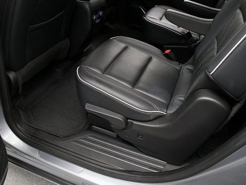 Certified 2025 Buick Enclave Avenir w/ Super Cruise Package image 26