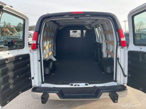 Certified 2024 Chevrolet Express 2500 w/ Driver Convenience Package image 6