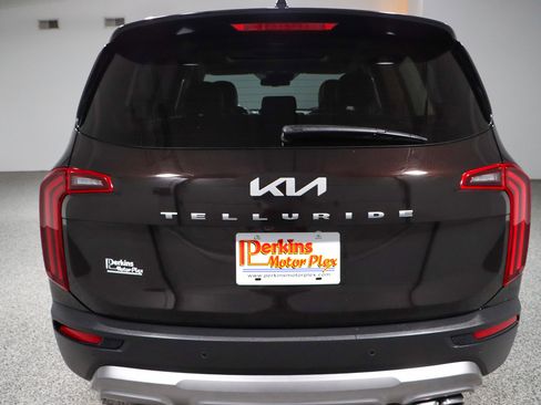 Used 2022 Kia Telluride EX image 8