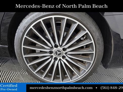 Used 2024 Mercedes-Benz C 300 Sedan image 17