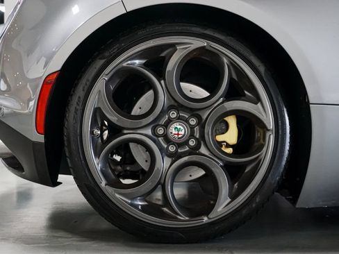 Used 2020 Alfa Romeo 4C Spider w/ Bright Package RWD image 41
