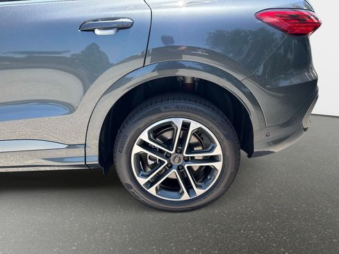 New 2026 Audi Q5 Premium AWD/4WD image 10